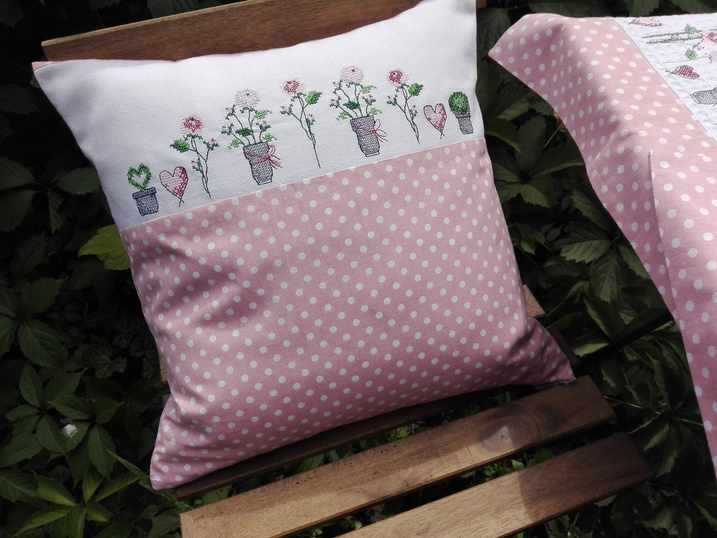 Set of three cross stitch designs. Garden decor. Machine embroidery design.