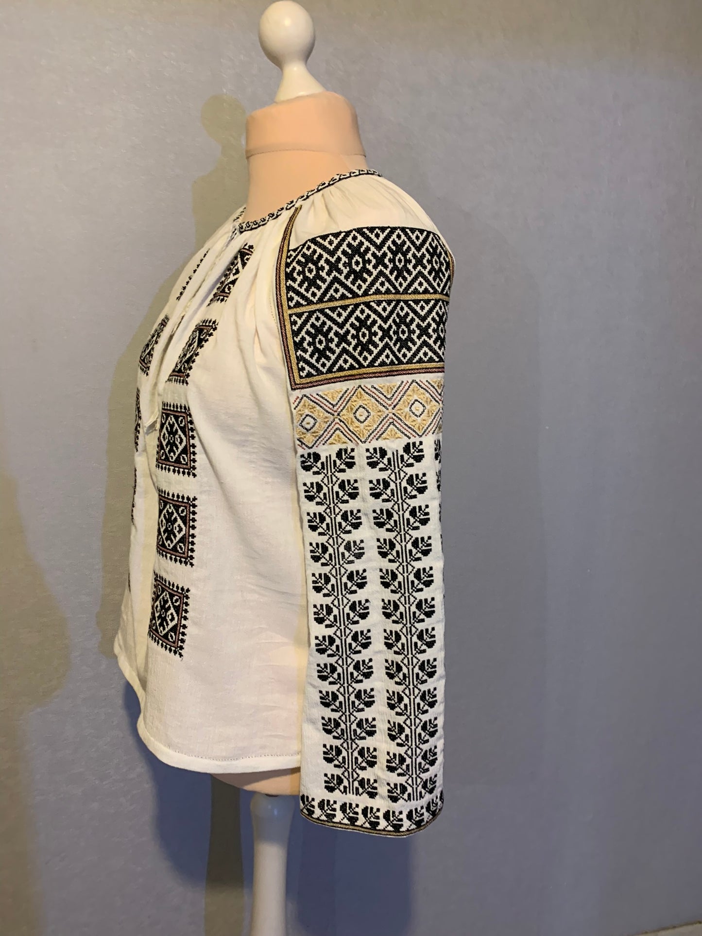Romanian blouse